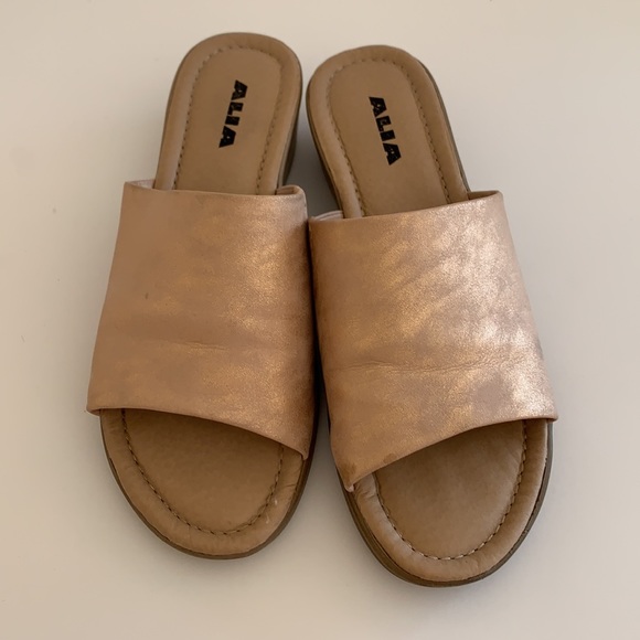 Alia Sandals Slip on Small Heel - Picture 2 of 8